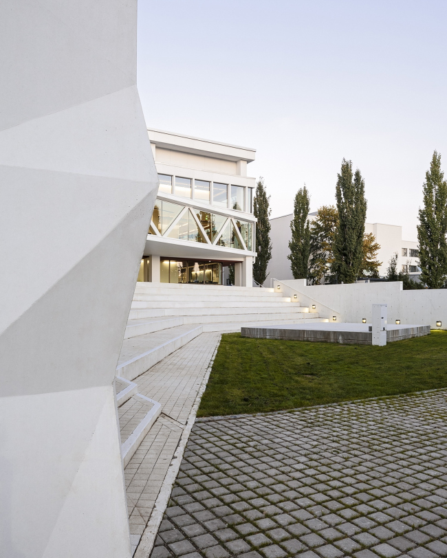 ��������� ����� ������ � ������������� � Tuomas Uusheimo