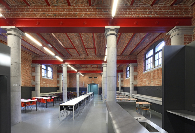   Charleroi Danses   . Ateliers Jean Nouvel & MDW Architecture.   Filip Dujardin