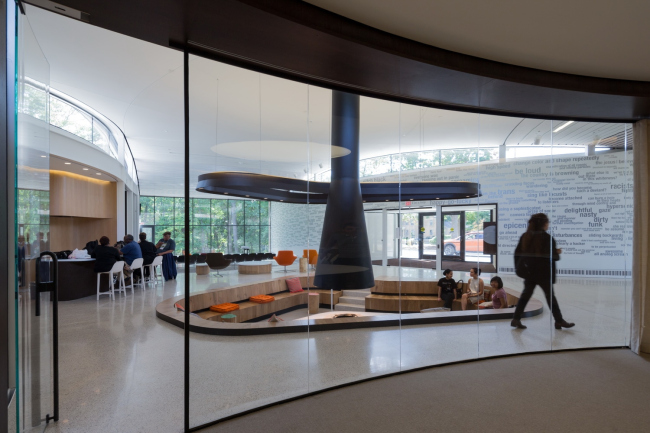 ����� ���������� �������������� Arcus � Iwan Baan