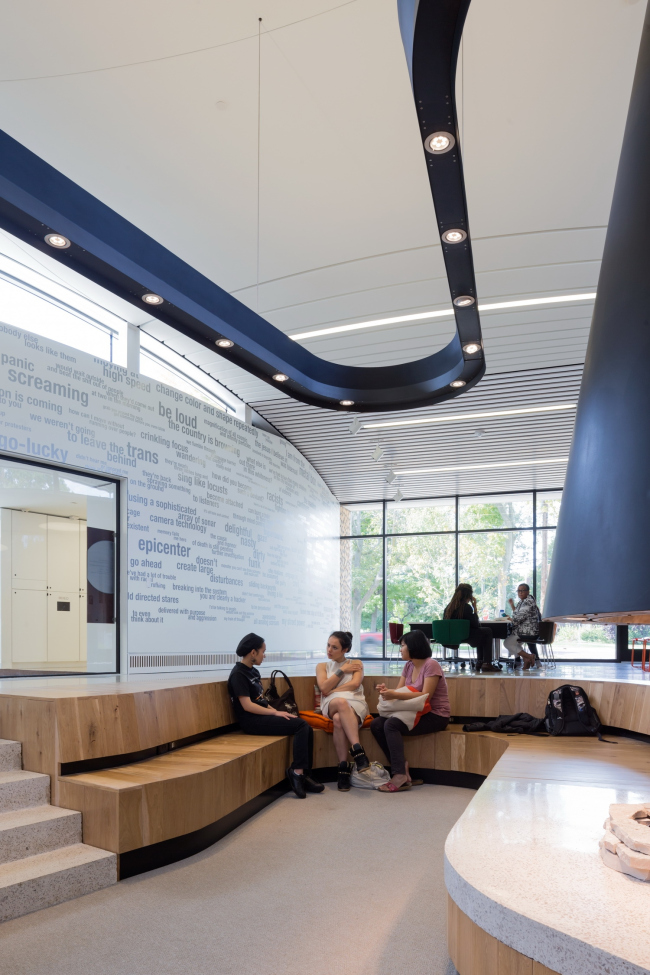 ����� ���������� �������������� Arcus � Iwan Baan