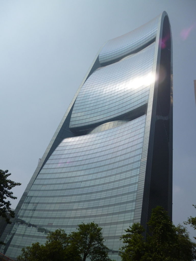  Pearl River Tower. : IndexxRus.  Creative Commons Attribution-Share Alike 3.0 Unported