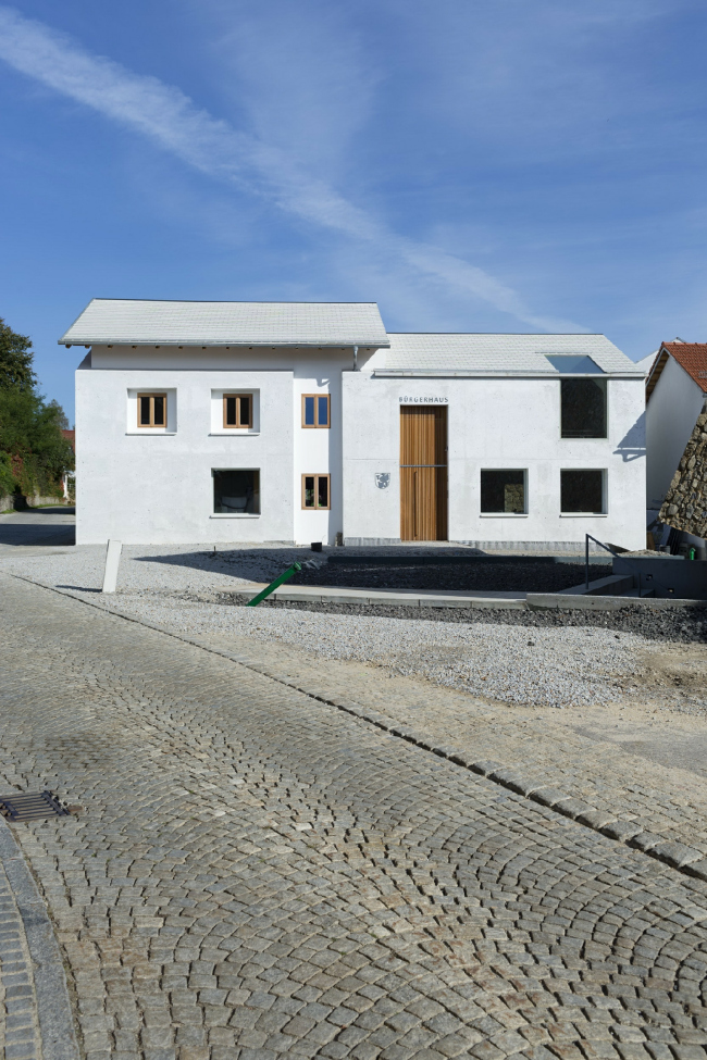 ���������� ��� � �������� � Edward Beierle
 www.edwardbeierle.de 