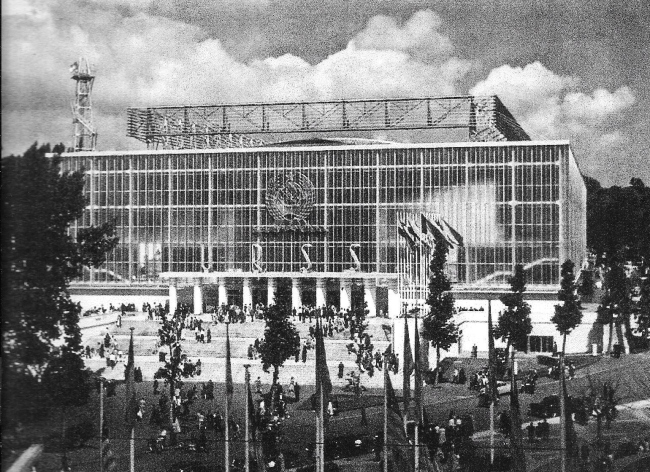 Анатолий Полянский. Павильон СССР на Всемирной выставке в Брюсселе. Предоставлено Феликсом Новиковым Анатолий Полянский. Павильон СССР на Всемирной выставке в Брюсселе. Предоставлено Феликсом Новиковым