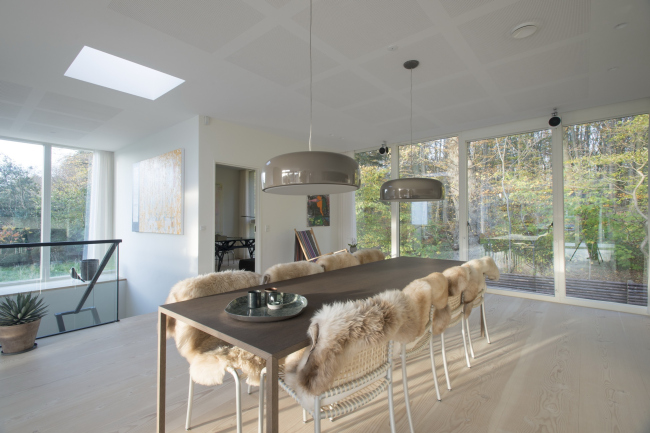 ����� R � Julian Weyer