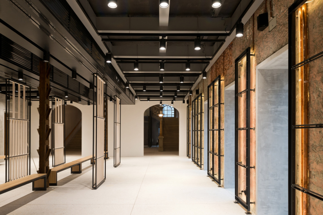 Foyer. "Electrotheater Stanislavsky". Photo � Ilia Ivanov, 2014