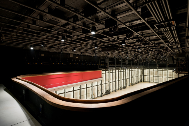 Main hall. View from the balcony. The ceiling structures are perfectly viewable. "Electrotheater Stanislavsky". Photo  Ilia Ivanov, 2014