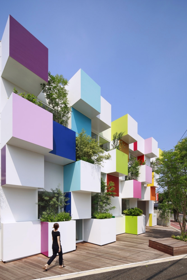 Sugamo Shinkin Bank / Nakaaoki branch  Daisuke Shima / Nacasa & Partners