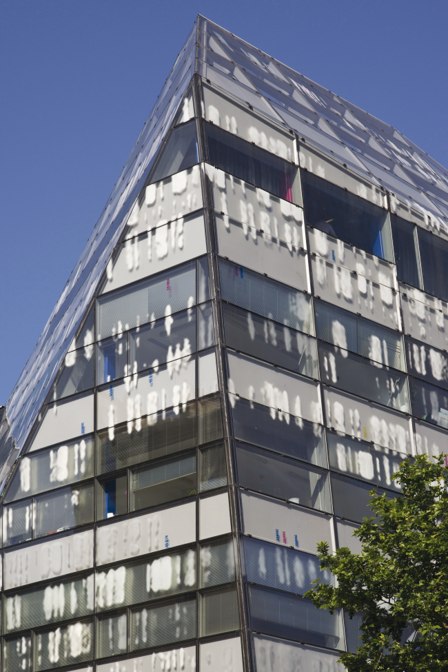 �������� ������������ �������� Imagine �������� ������. Ateliers Jean Nouvel & Valero Gadan Architectes. ����������� ������ ������ - Atelier Hiroshi Maeda. ����: Christophe Valtin