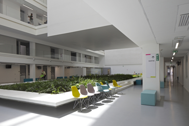 �������� ������������ �������� Imagine �������� ������. Ateliers Jean Nouvel & Valero Gadan Architectes. ����: Patrick H. Müller