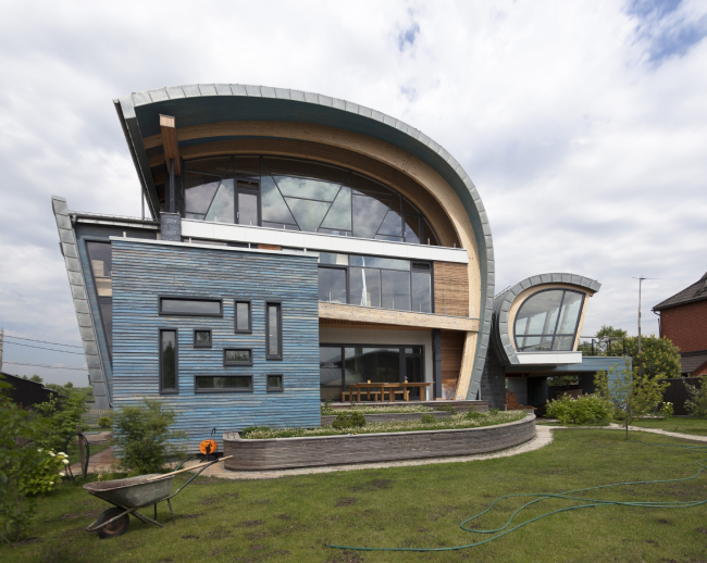 Country house. The lake facade � Roman Leonidov architectural bureau