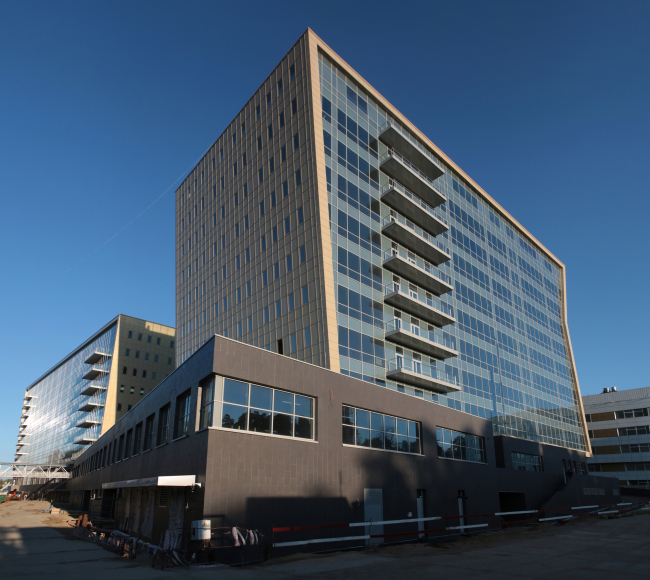 Administrative and business center at the Rublev Shosse, 2014 Sergey Kiselev and Partners. Photo  Aleksey Kholopov