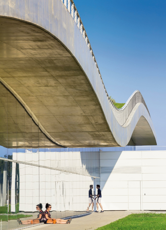 ������ �������� � ������� � ����������� ����� �����-������ � Sergio Grazia