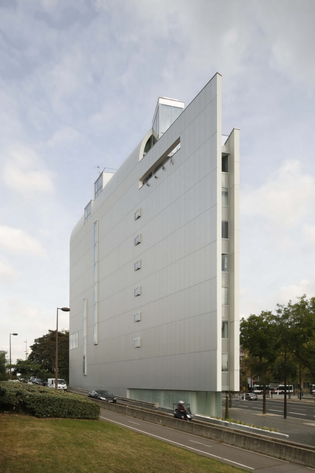 ������������ ��������� � ����-��-���� � Patrick Müller / Hervé Abbadie 