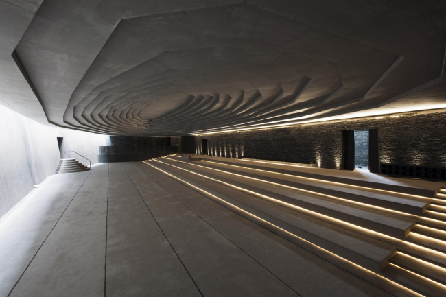 ������ ���������� � Thomas Mayer