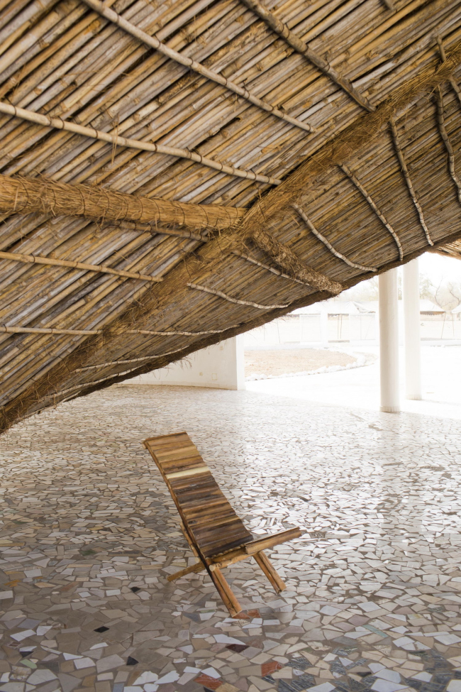 ���������� ����� Thread. 2015. Courtesy AFLK and Thatcher Cook