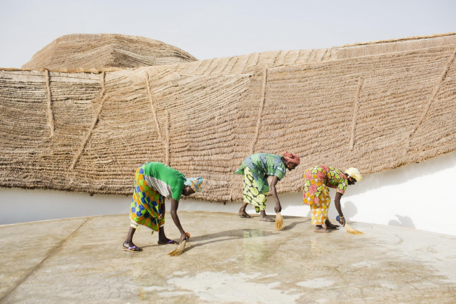 ���������� ����� Thread. 2015. Courtesy AFLK and Thatcher Cook