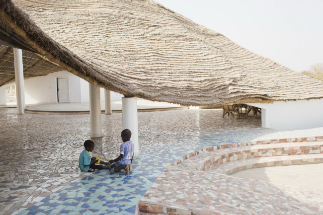 ���������� ����� Thread. 2015. Courtesy AFLK and Thatcher Cook