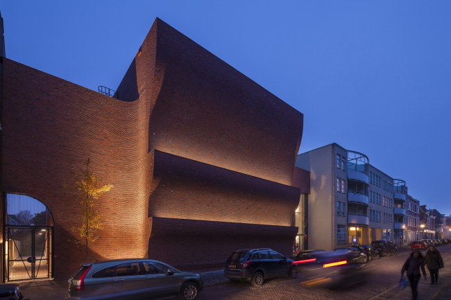 ������������� Sports Block � Daria Scagliola