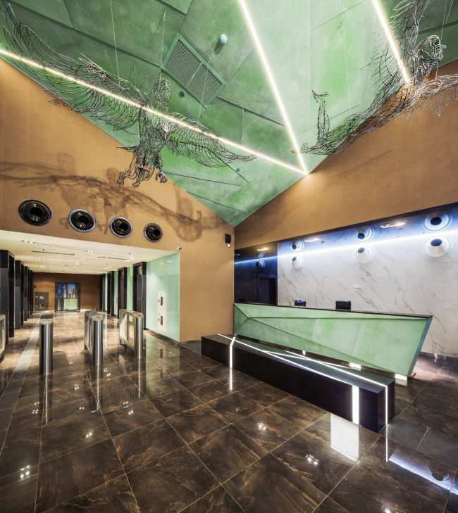 The entrance group of the multifunctional complex "Savelovsky City" � T+T Architects