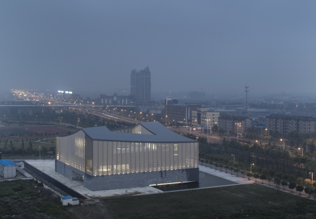 �������������� ������� ���� �����. ����: Yao li, Su Shengliang