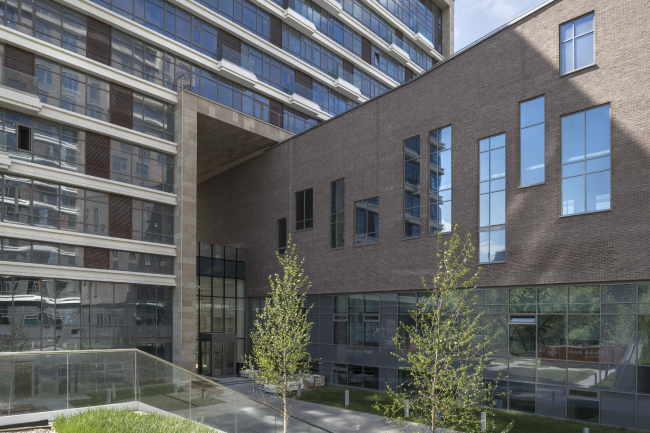 �-�������� �������� �������� �� ����� ���������, � ��� ������ ������� ��� ������ � ����� ��������� ���������� �������� �����. ��� �� �����. Barkli Park �� ����� ��������� �����