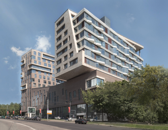 Glance from south to north, from the Sovietskoy Armii Street. Barkli Park � "Atrium"