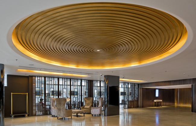 Shepherd�s Bush Pavilion Hotel � Anthony Weller