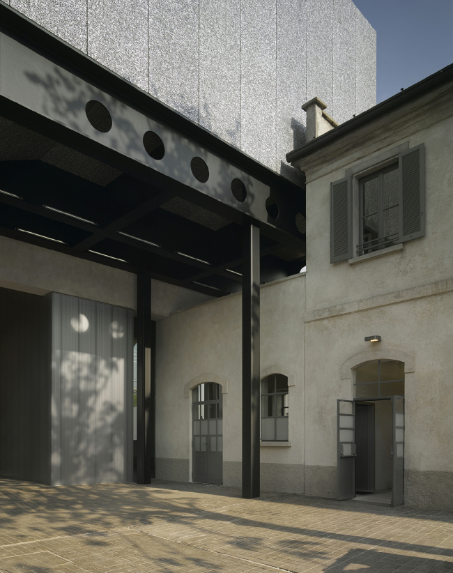 �������� ����� Prada. ����: Bas Princen