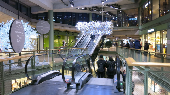 Bikini Berlin. ����: Tarja Nurmi