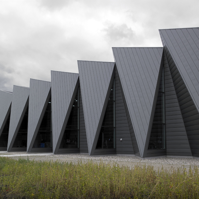 �������������� � ������ (�����). �������������: C.F. Møller Architects. ��������: Energinet.dk. ���������: Rheinzink. ����: Helene Hoyer Mikkelsen