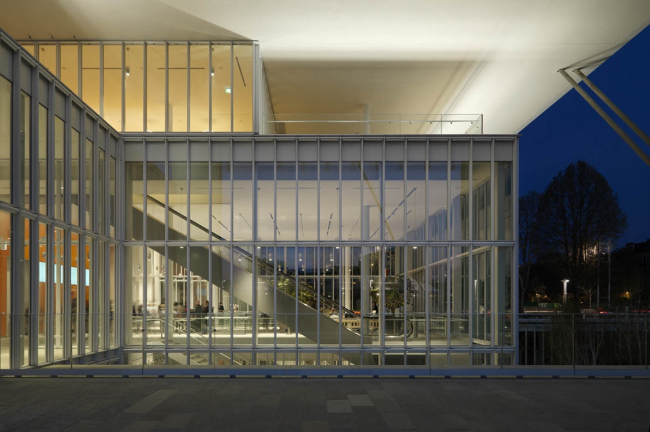 ������ Intesa Sanpaolo � Enrico Cano
