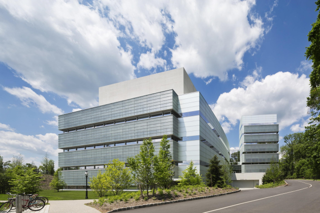 �������� ������������� � ���������� ������������� ������������. Photography by Michael
Moran