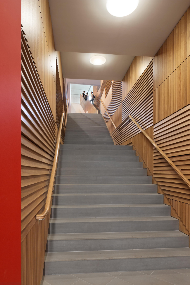 �������� ������������� � ���������� ������������� ������������. Photography by Michael
Moran