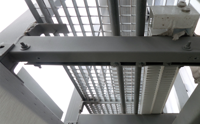 The only window is situated on the third floor. At this place, the outside layer of polycarbonate gives way to glass.Photograph � Ilia Mukosey