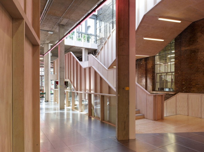 ��������������� ������ ������-����� Hult � Kristien Daem