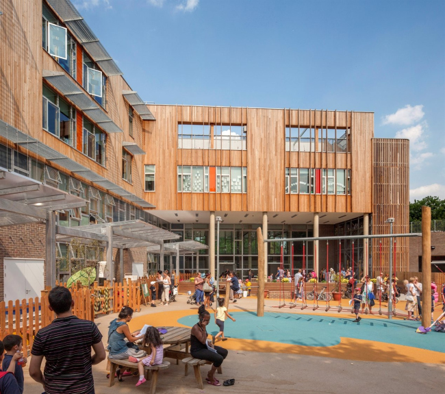 ��������� ����� Ashmount � Morley von Sternberg