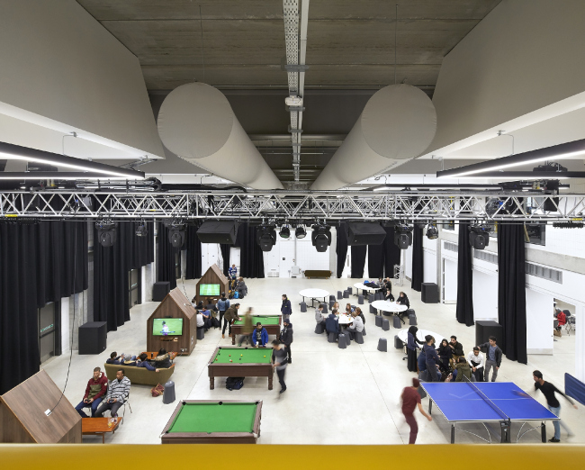 ������ ������������� ����� ���������� ������������ ���������� � Hufton + Crow