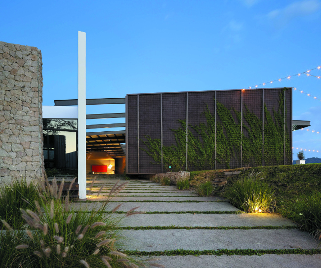 ������� �������� � Tom Arban