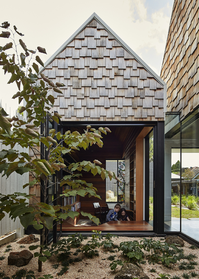 ����� �������� Tower House � Peter Bennetts