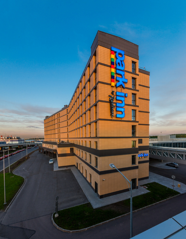 The business center and the hotel near "Pulkovo" airport  A.Len
