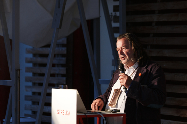 ���� ����� ������ ������ � ��������� �������� � Ivan Guschin / Strelka Institute