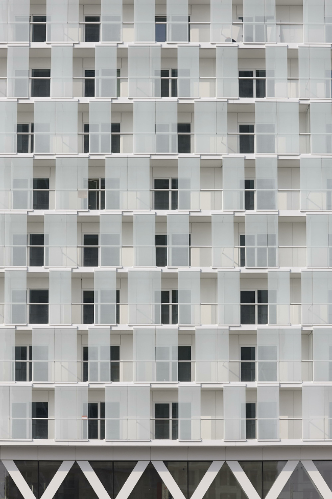 ����� �������� Park Tower � Lumecore/Toon
Grobet