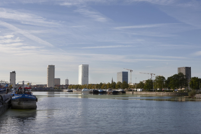 ����� �������� Park Tower � Lumecore/Toon
Grobet