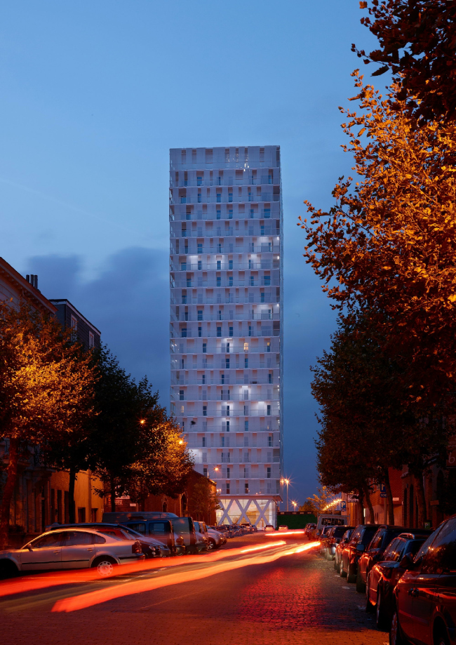 ����� �������� Park Tower � Lumecore/Toon
Grobet
