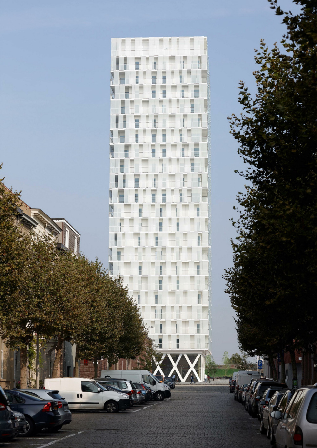 ����� �������� Park Tower � Lumecore/Toon
Grobet