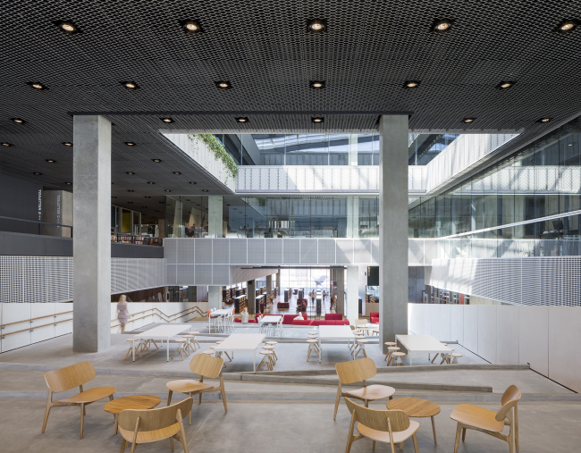 ���������� Dokk1 � Adam Mørk