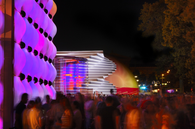 ���� � Saint-Gobain Corporation