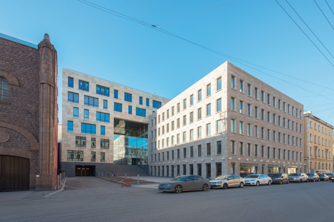 Административный и жилой комплекс в Ковенском переулке в Санкт-Петербурге. Автор: Евгений Герасимов. Изображение предоставлено оргкомитетом фестиваля Административный и жилой комплекс в Ковенском переулке в Санкт-Петербурге. Автор: Евгений Герасимов. Изображение предоставлено оргкомитетом фестиваля