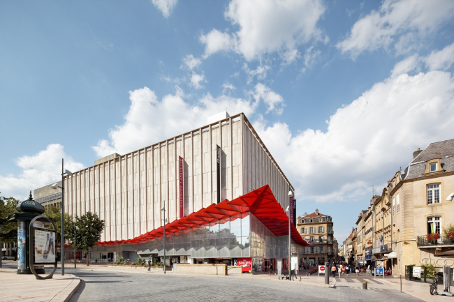 ��������� Galeries Lafayette � ������������� ������� � Vincent Fillon