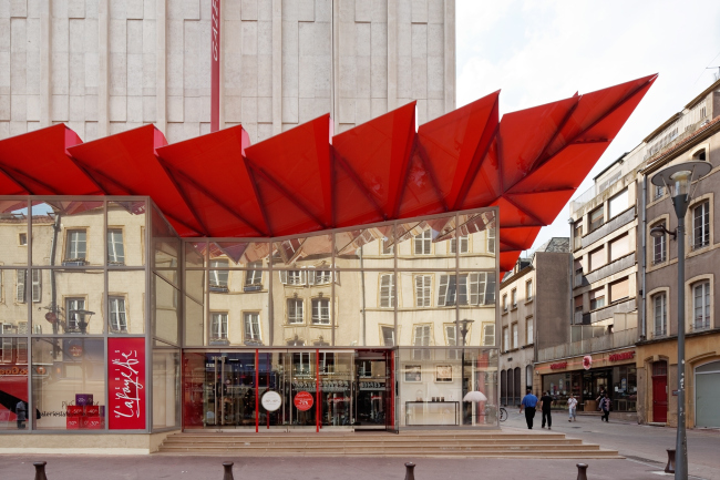 ��������� Galeries Lafayette � ������������� ������� � Vincent Fillon